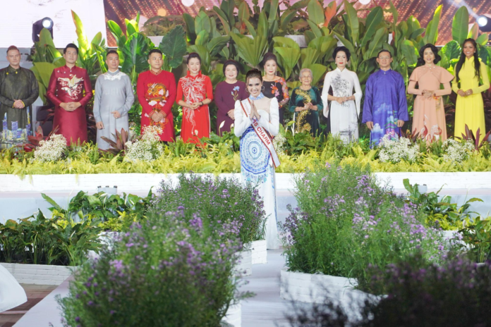 Ho Chi Minh City Welcomes Visitors with Ao Dai Festival 2023